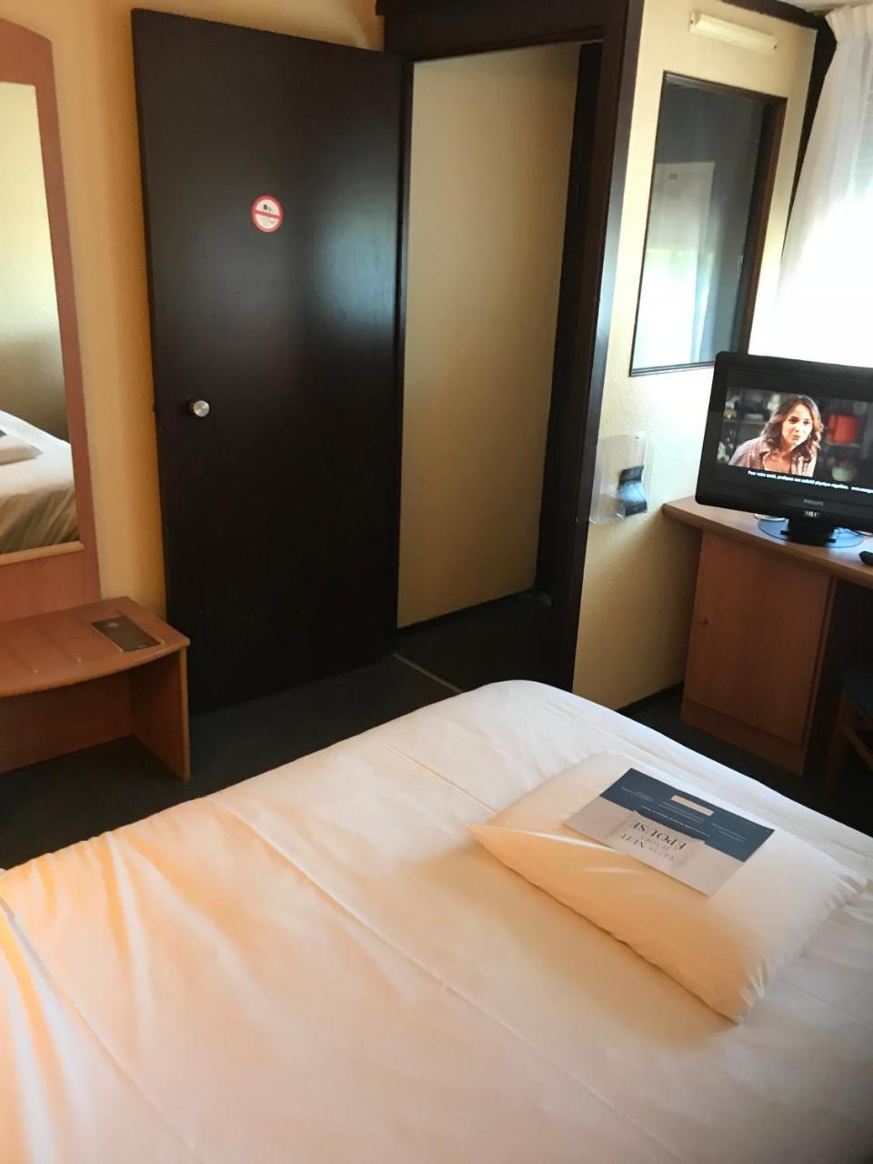 Kyriad Tarbes Odos Экстерьер фото